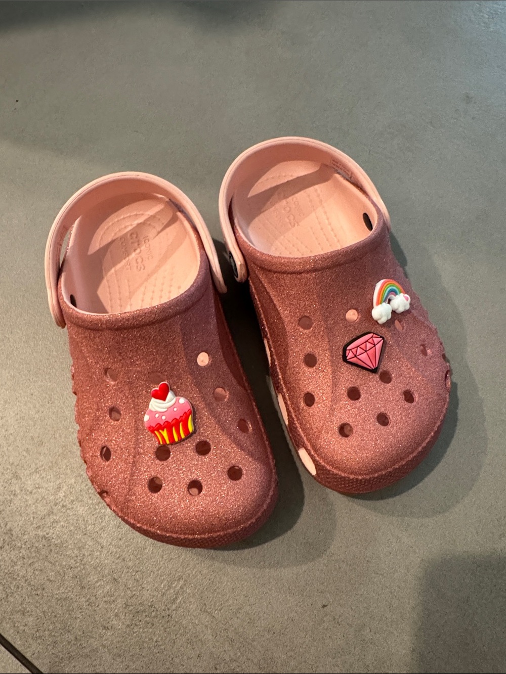 KIDS CROCS SIZE 2